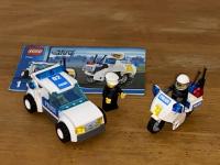 LEGO 7744 Polizei Auto und Mottoradfahrer